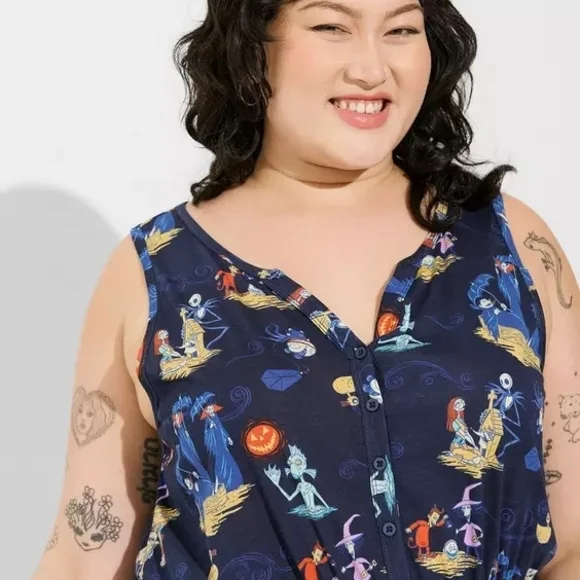NWT Torrid Nightmare Before Christmas Button Front Sleeveless Romper- Size 3x - Picture 4 of 10